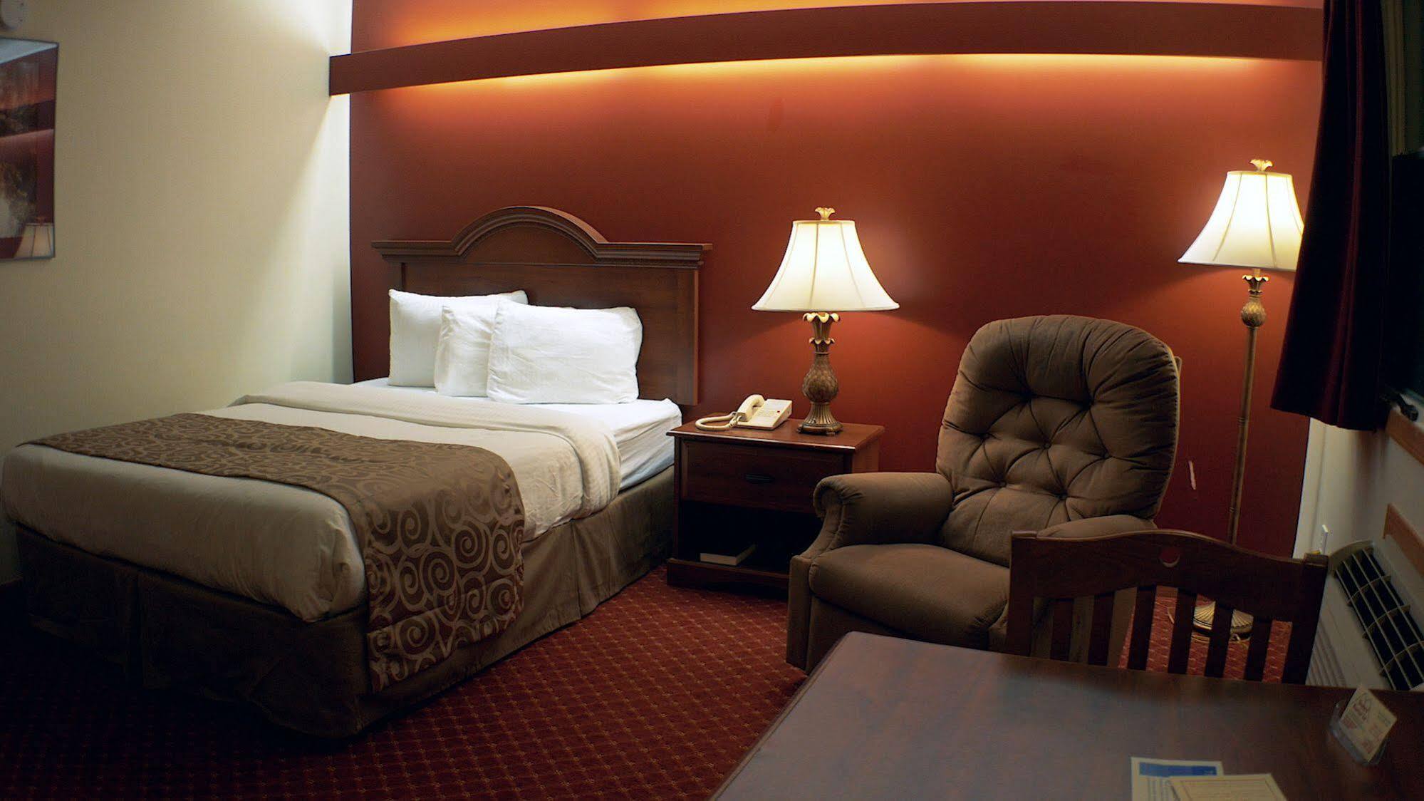 Shepherd Mountain Inn & Suites Pilot Knob Εξωτερικό φωτογραφία