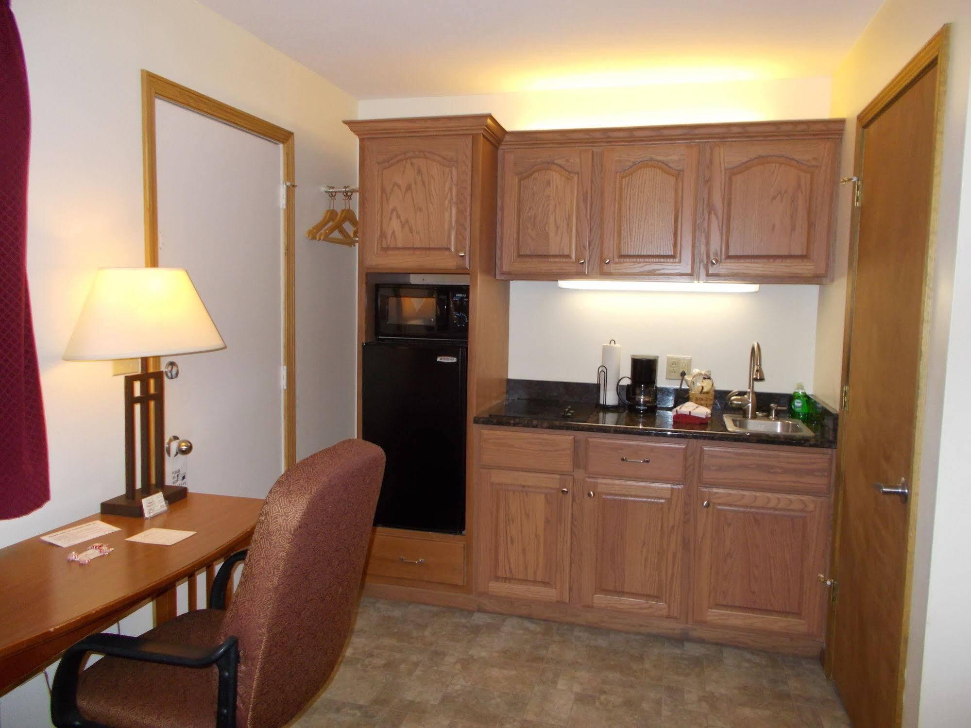Shepherd Mountain Inn & Suites Pilot Knob Εξωτερικό φωτογραφία